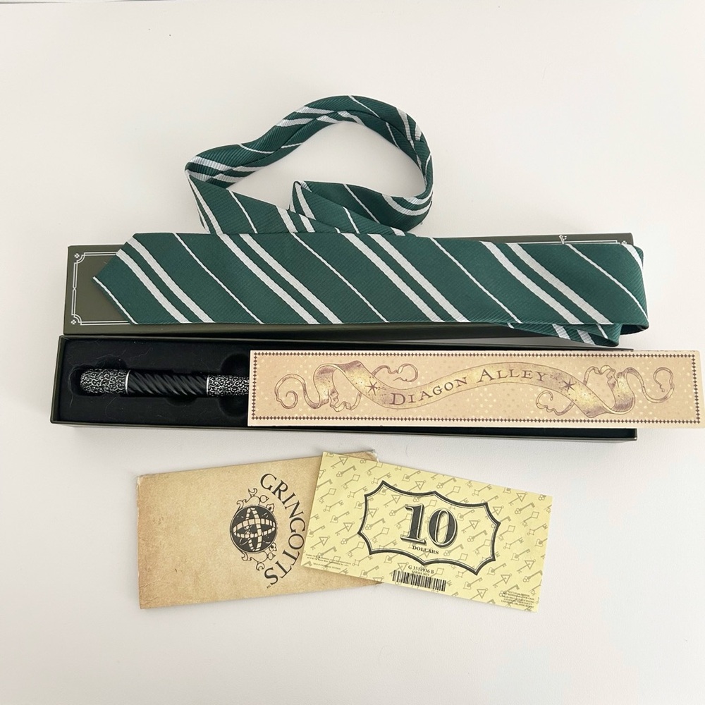 Universal Studios Leta Lestrange Slytherin Interactive Wand